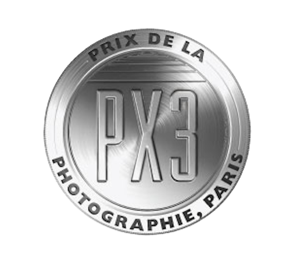 PX3 攝影獎獎項標誌